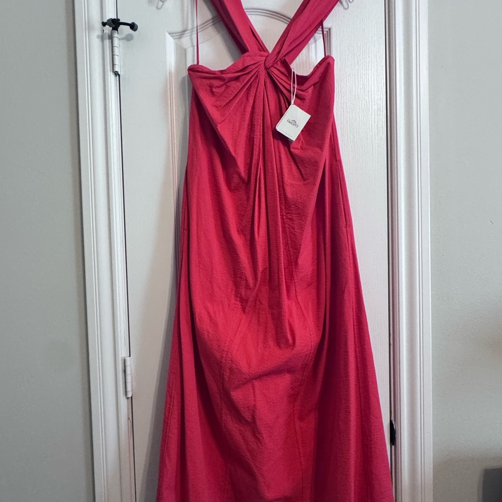 Elegant Bay Twist Seersucker Hibiscus Halter Dress